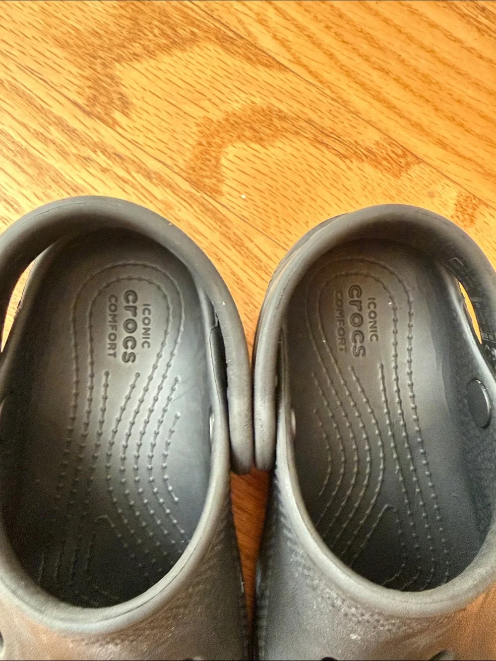 CROCS Kids Classic Black Clog l with Heel Strap - Sz 9